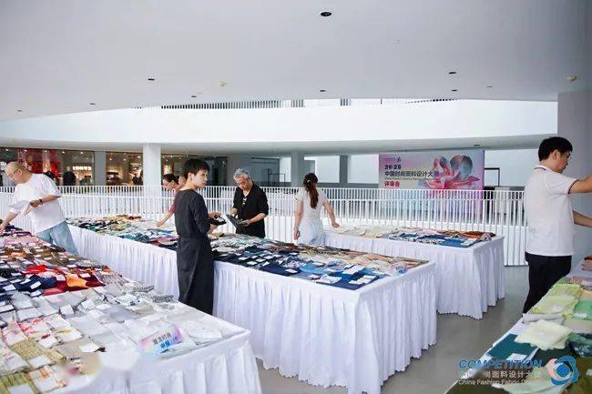 近2900种面料汇聚巴鲁特2025中国时尚面料设计大赛引领风尚变革